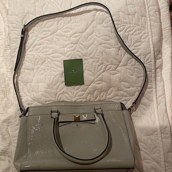 Kate Spade Beacon Court Jeanne Patent Leather Tote. Gray. Never used. NWOT - Picture 3 of 8